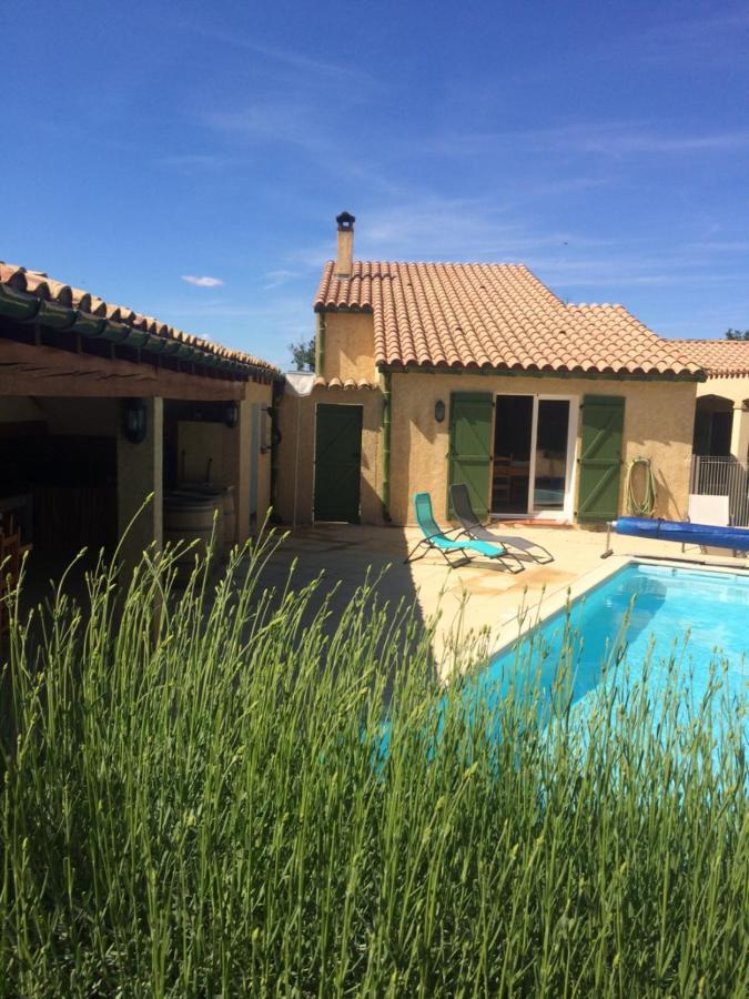 Gite Le Chalet Des Milles Et Un Chemins Castelnou Eksteriør billede